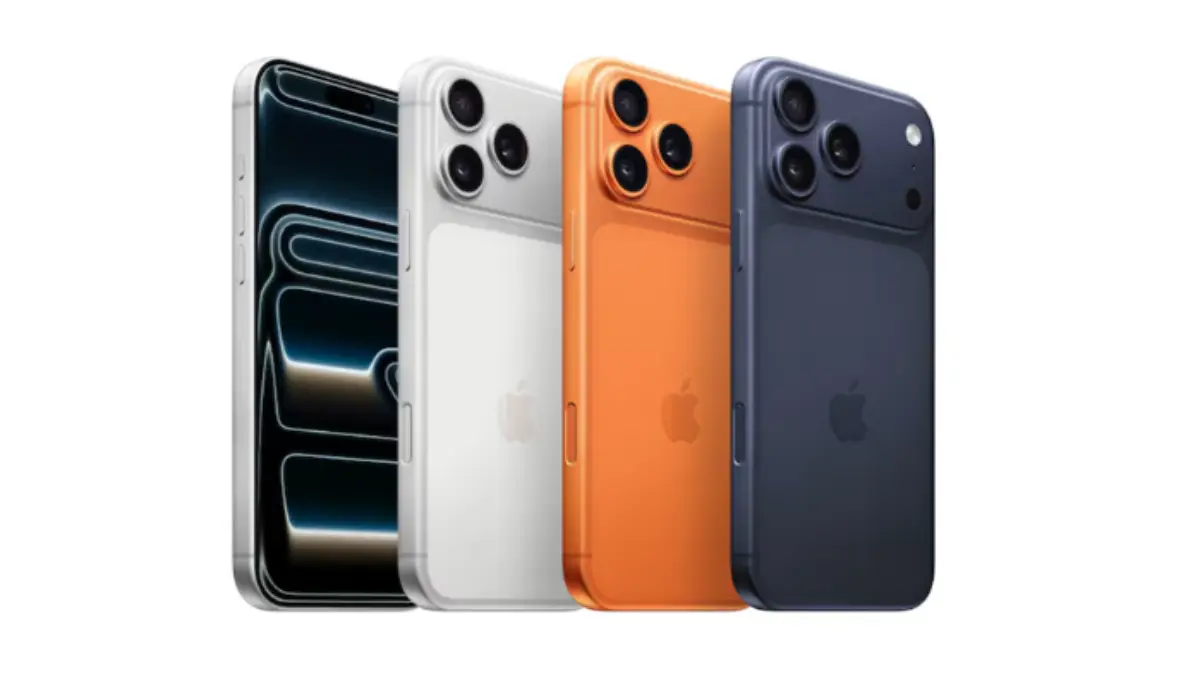 iPhone17 カラー比較（シルバー・ホワイト・オレンジ・ネイビーの4色並び）